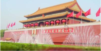 时尚芭比做美甲
